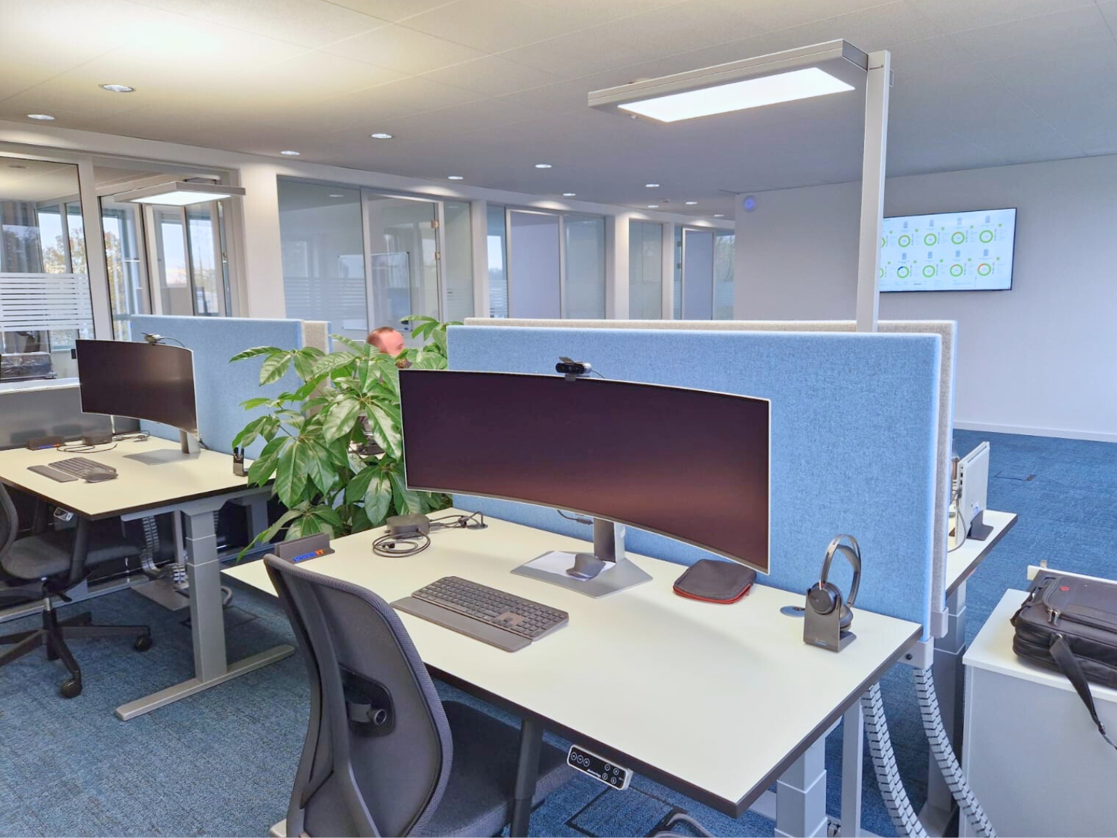 Arbeitsplatz am Krefelder Standort der pace-IT